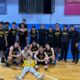 Jugadores de la U21 de Obras Basket celebran una victoria ante Ciudad en el torneo FeBAMBA 2025